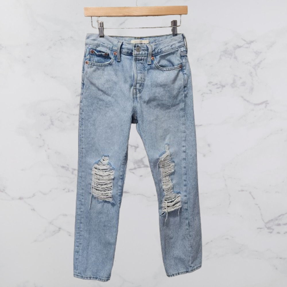 Levi's Wedgie Straight High Rise Size 26